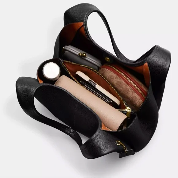 🔥Coach Lana Shoulder Bag🔥 - Picture 7 of 14